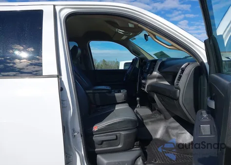 2019 Ram 2500 Tradesman 4X4 6'4 Box from USA, damaged, VIN 3C6UR5CL8KG707069